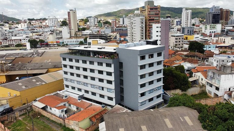 Studio moderno com duas camas de solteiro